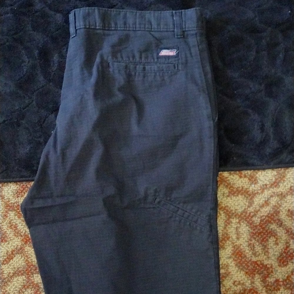 Dickies flat front black shorts